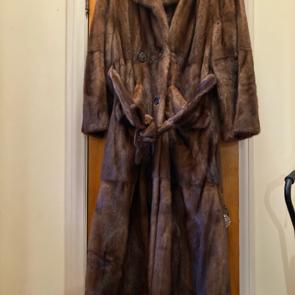 Genuine SAGA MINK coat XL
